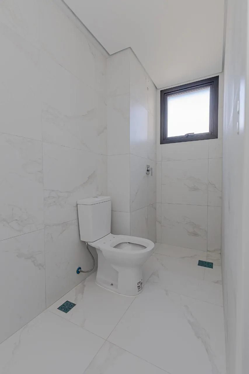 Imagem APARTAMENTO, 2 DORMITÓRIOS, 2 SUÍTES, VARANDA, VAGA DE GARAGEM, BAIRRO MENINO DEUS, PORTO ALEGRE/RS