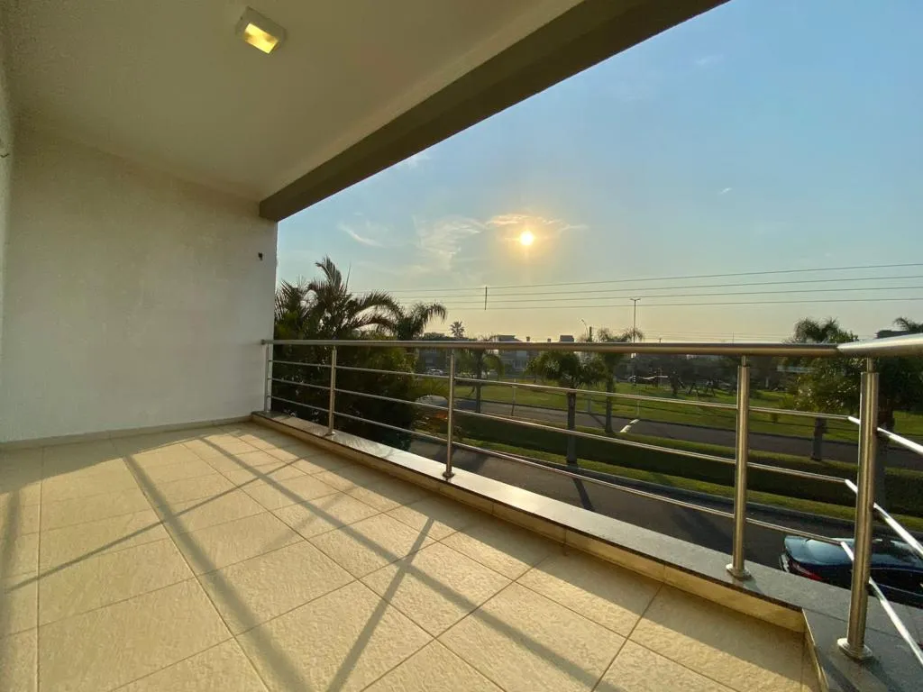 Imagem Casa em Condominio 5 Dormitórios - Bairro Zona Nova