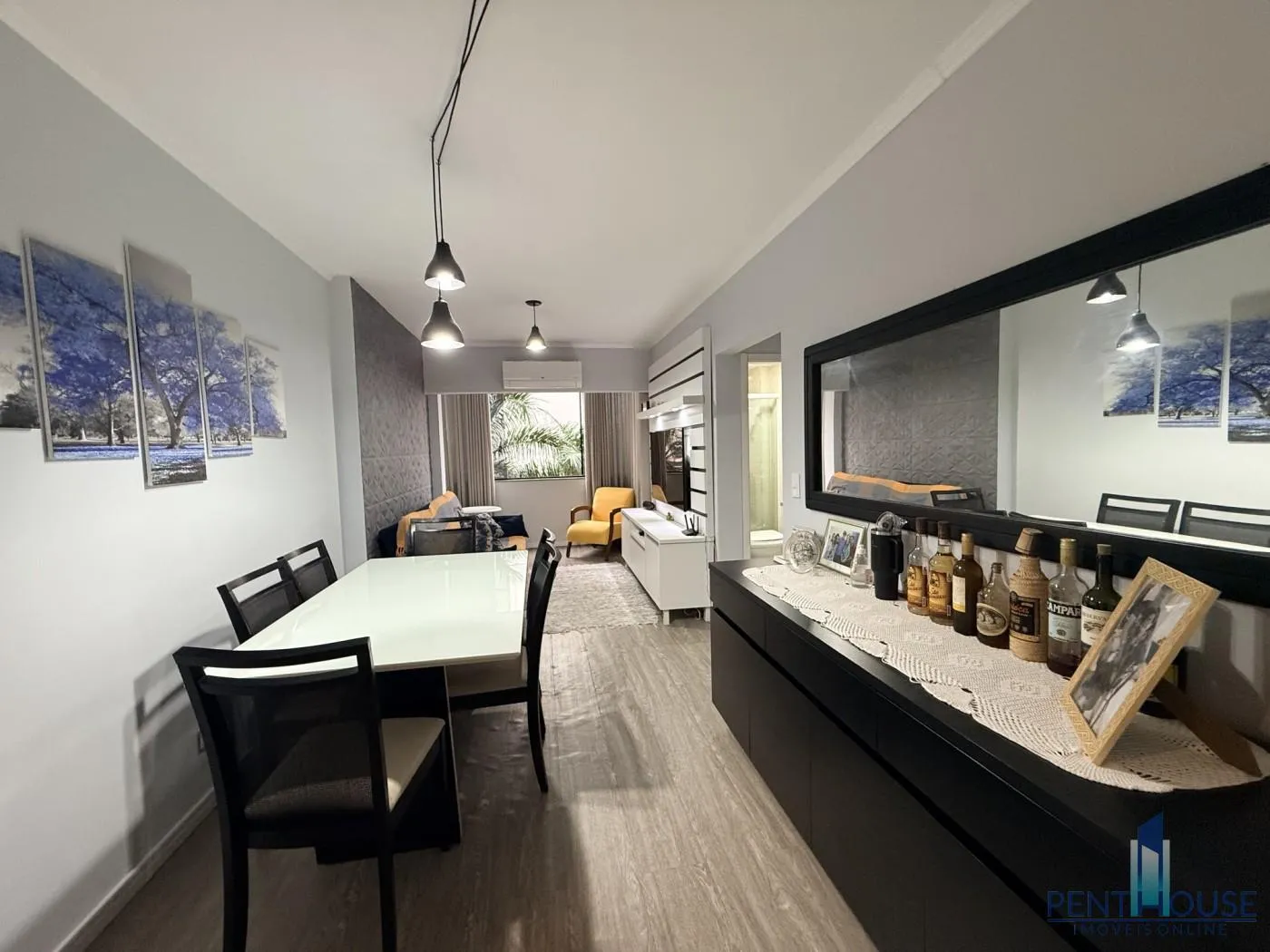 Imagem Apartamento com Terraço para Venda em Balneário Camboriú, CENTRO, 2 dormitórios, 1 banheiro, 1 vaga