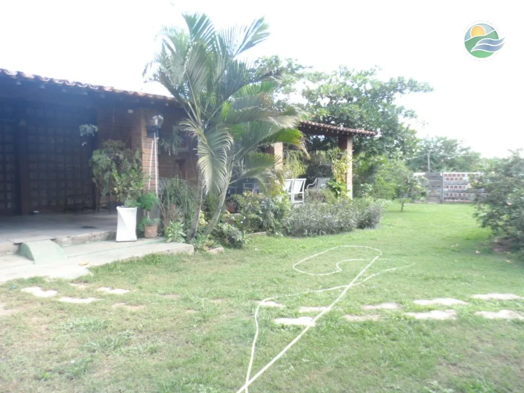 Imagem Chácara com casa de 6 quartos, 3000m2, à venda, Loteamento Santana, em Gravatá.