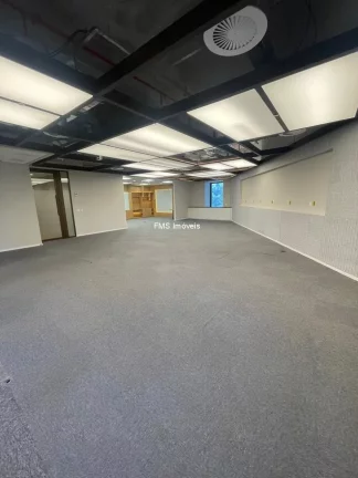 Imagem Conjunto comercial com 380m2 no Jardim Paulistano