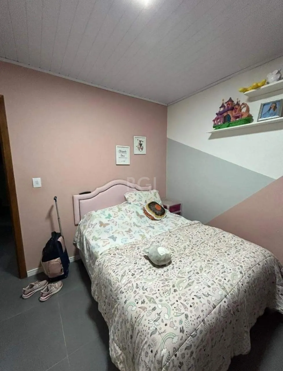 Imagem Casa no bairro Hípica - 4 dormitórios