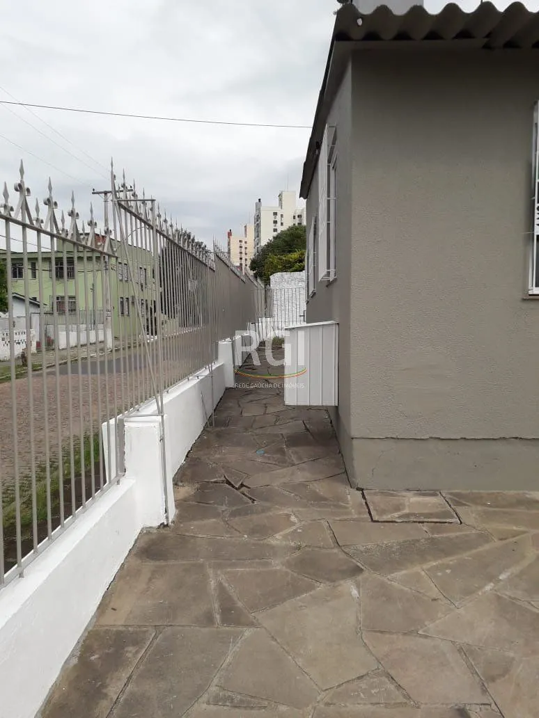 Imagem Casa para Venda - 91m², 3 dormitórios, 3 vagas - Jardim Ypu