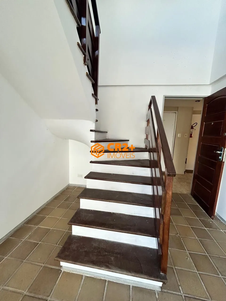 Imagem Vendo Cobertura Duplex à Beira-Mar em Candeias Oportunidade Única! 240m²