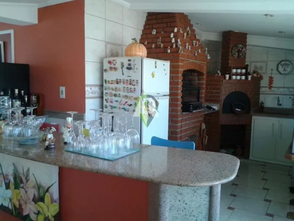 Imagem Cobertura, 400m², Ponta da Praia, 3 dormitóros, sendo 3 suítes, 3 vagas, Reformada,