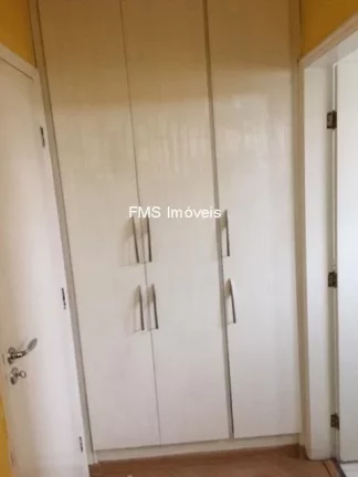 Imagem Apartamento à venda na Vila Andrade, São Paulo-SP: 3 quartos, 1 suíte, 3 salas, 3 banheiros, 2 vagas e 200m² de área.