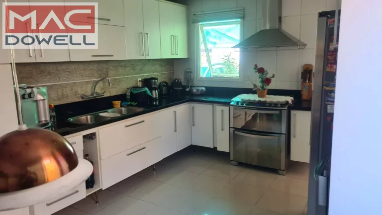 Imagem Casa Duplex de 300 m² com 3 suítes a venda - Camboinhas - Niterói/RJ