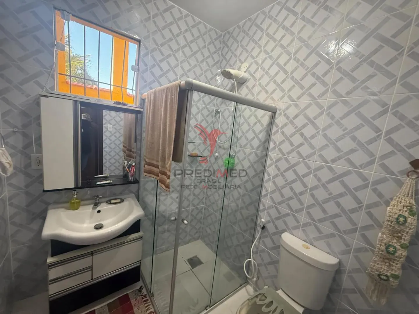 Imagem CASA À VENDA COM PISCINA - R$ 400.000