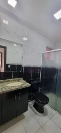 Imagem Sobrado em condomínio no Santa Cândida