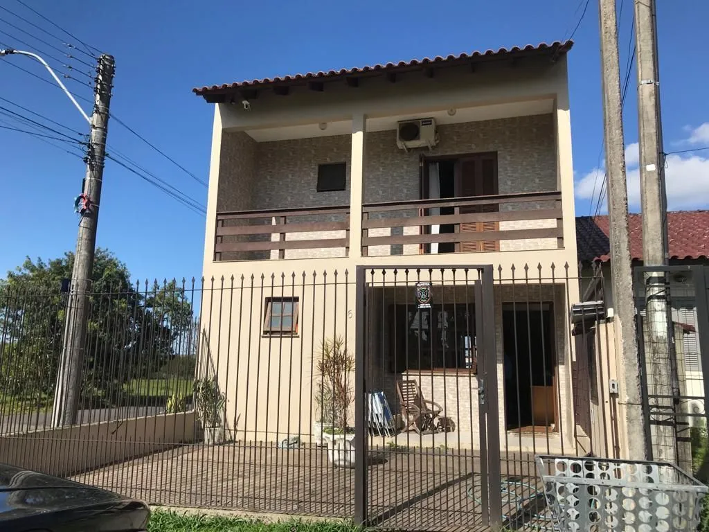 Imagem Sobrado semi mobiliado de 3 dormitorios sendo uma suite no bairro Hipica