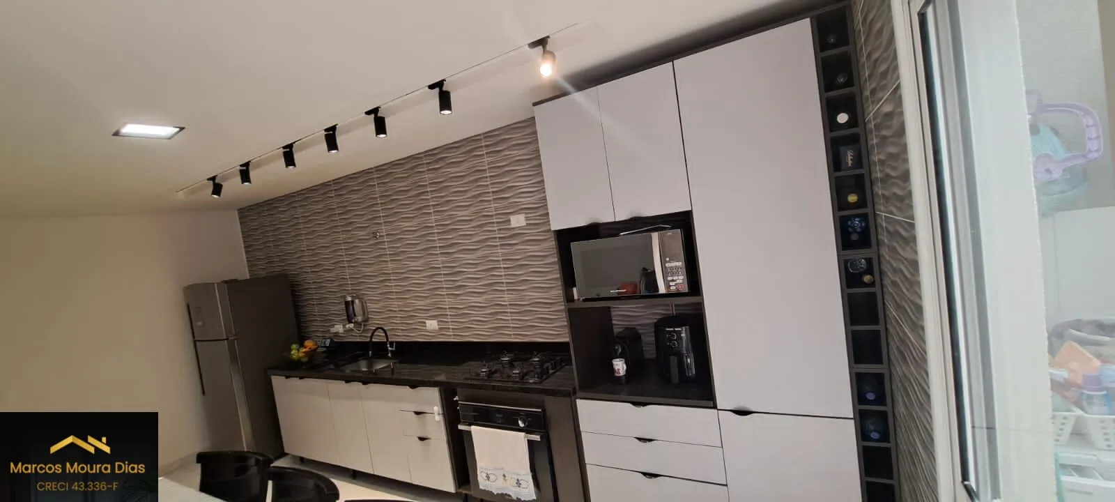 Imagem Casa Sobrado na Vila Polopoli ( Butantã) com 2 Suítes com AR CONDICIONADO e 2 Vagas de Garagem