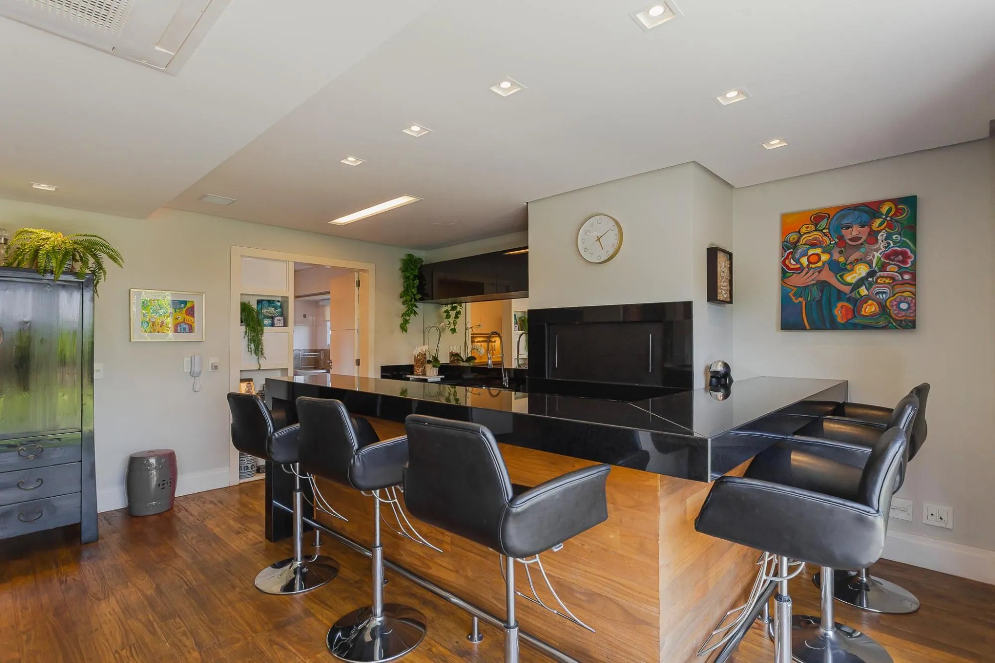 Imagem CONDOMINIO ATMOSFERA - CASA MOBILIADA DE 4 SUÍTES COM 4 VAGAS