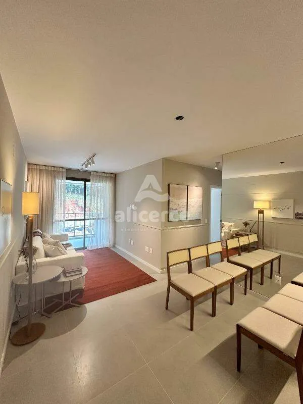 Imagem Apartamento à venda com 2 quartos 1 suíte, 72m² em Cacupé Florianópolis