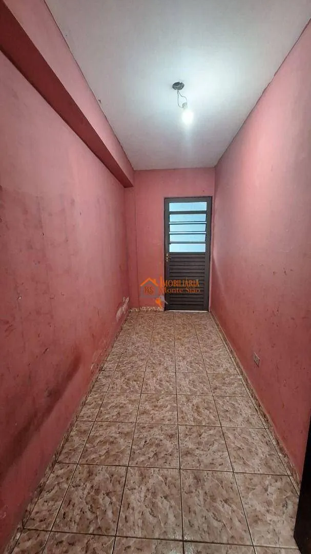 Imagem Casa com 8 dormitórios à venda, 600 m² por R$ 1.000.000,00 - Vila Nova Bonsucesso - Guarulhos/SP