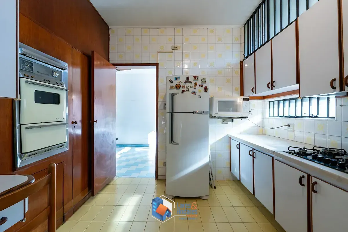 Imagem Casa para venda em Butantã com 3 quartos, sendo 3 suítes, 223m²