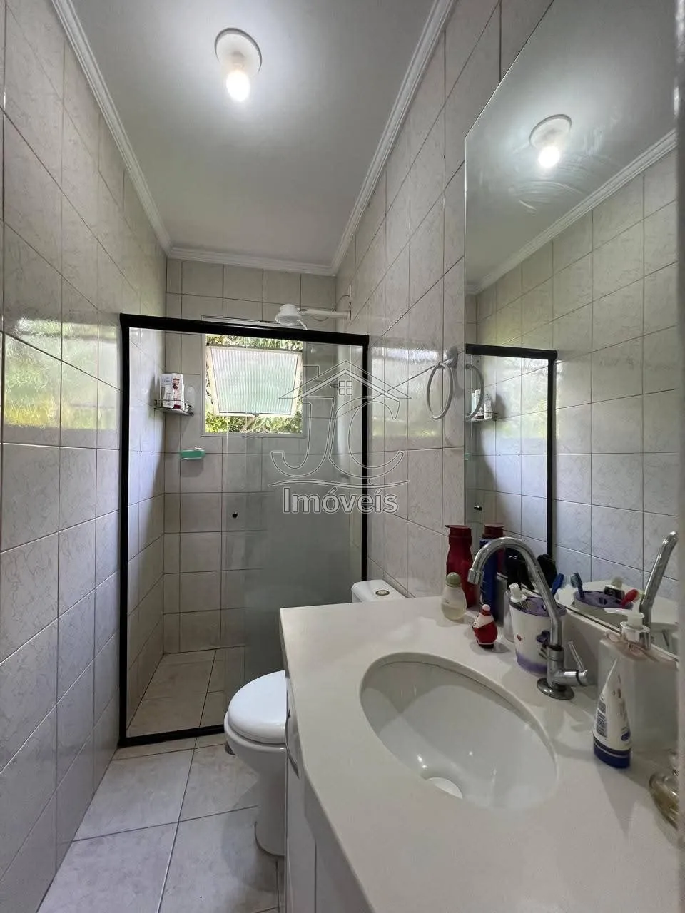 Imagem Apartamento com 2 dormitórios sendo 1 suíte em Valinhos/SP