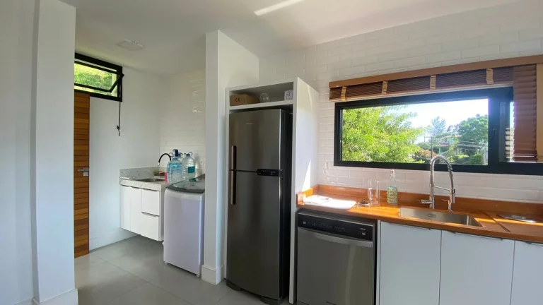 Imagem Imperdível oportunidade: Casa à venda em Garopaba-SC, bairro Morrinhos, 4 quartos, 2 suítes, 2 salas, 3 banheiros, 2 vagas, 187,50m²!
