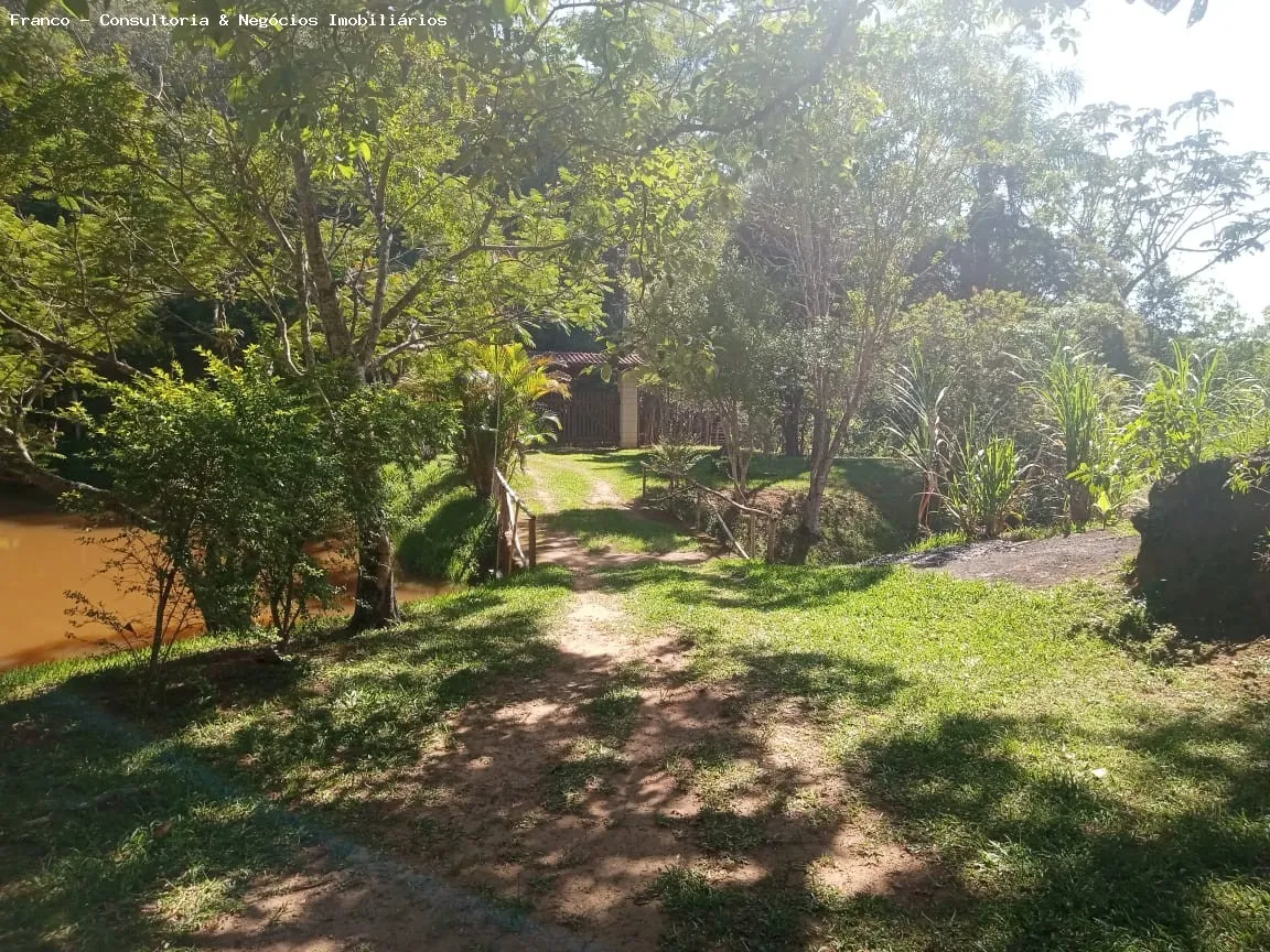Imagem Sítio para Venda em Santa Isabel, Santa Isabel, 4 dormitórios, 2 suítes, 2 banheiros, 2 vagas