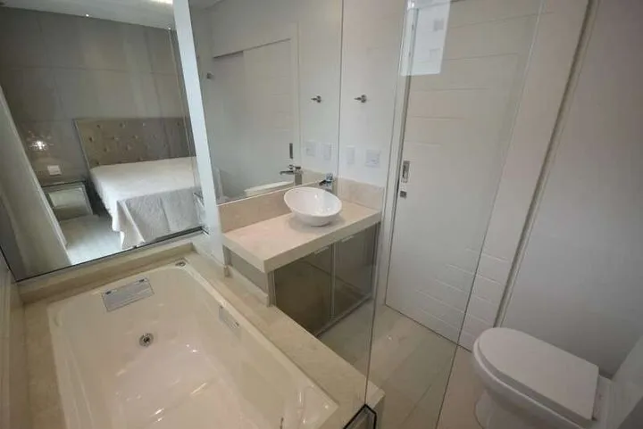 Imagem Apartamento com 4 Quartos à Venda, 163 m²em Meia Praia - Itapema