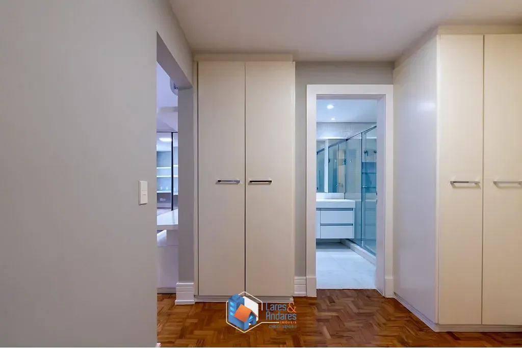Imagem Apartamento à venda 3 Quartos 2 Suites 3 Vagas 241M² Cerqueira César São Paulo - SP