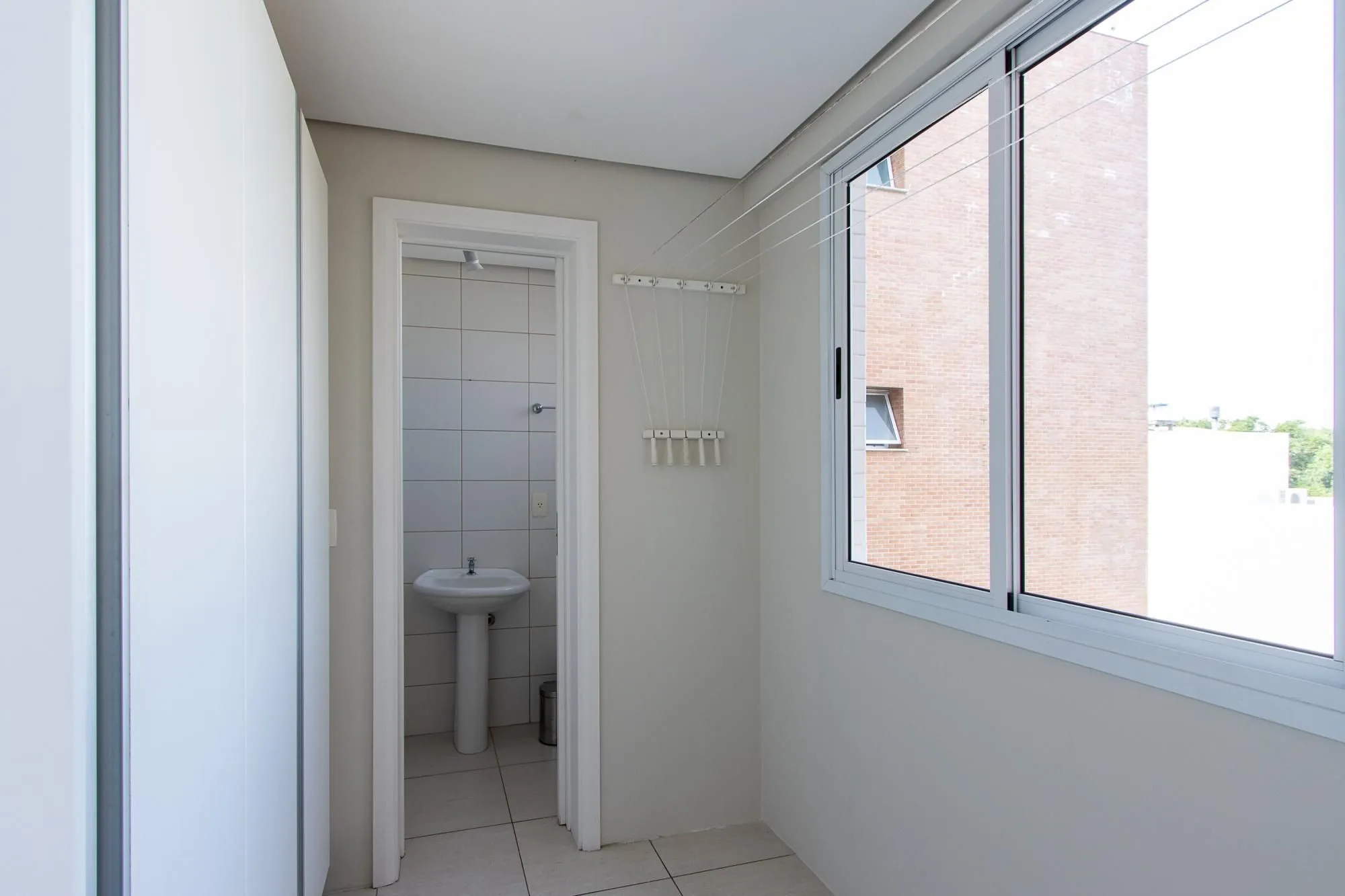 Imagem Excelente apartamento de 3 dormitórios, 1 suíte e 2 vagas de garagem.