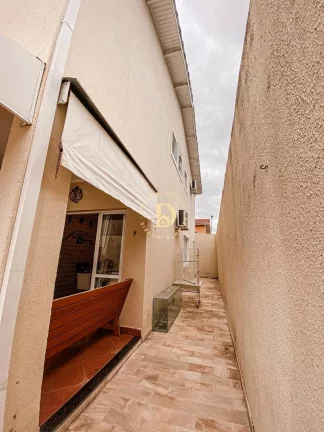 Imagem Casa Condomínio - Condomínio Itália Boulevard - Jacareí/SP - 3 Dormitórios - 145