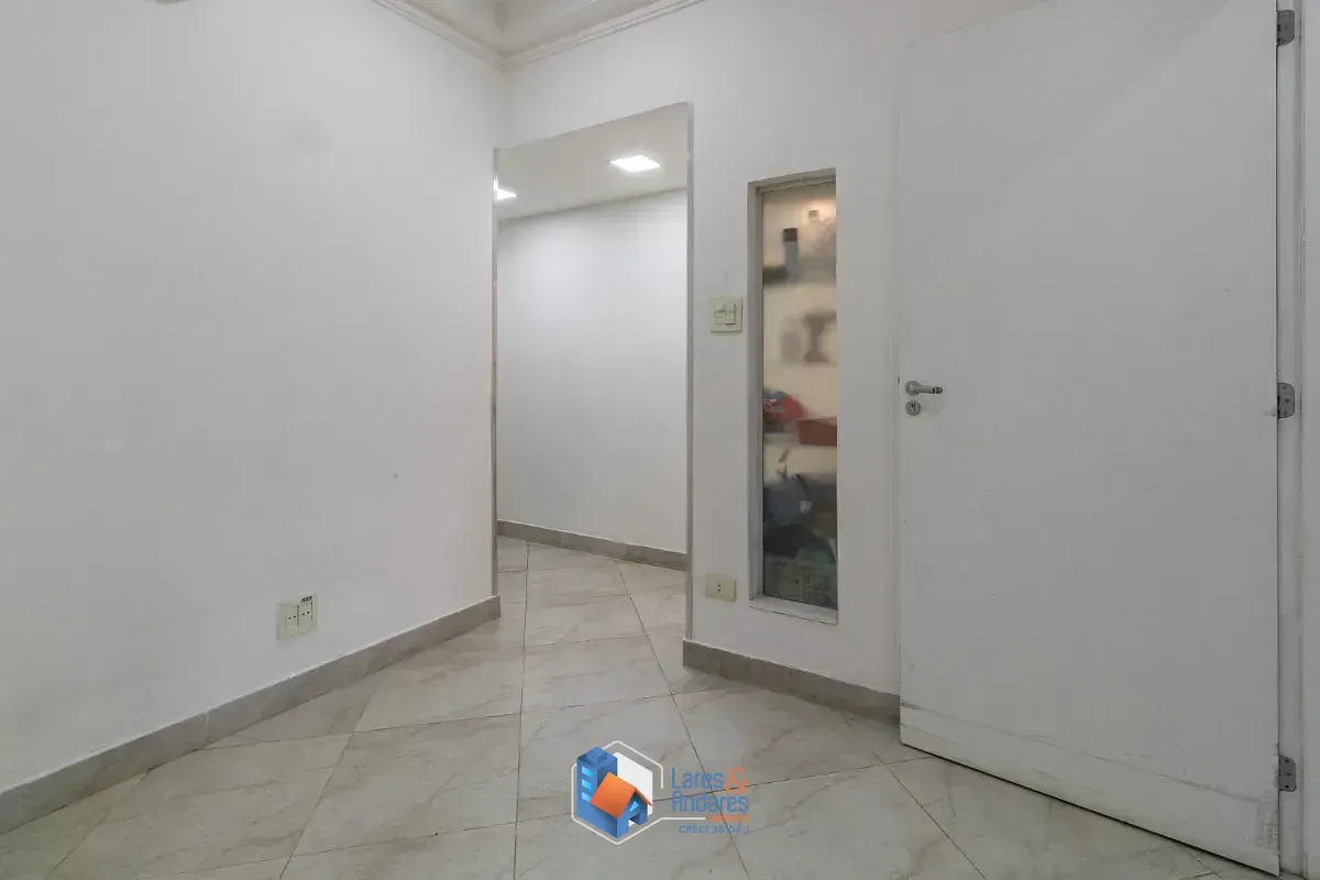 Imagem Casa comercial para venda em Água Branca, 300m²