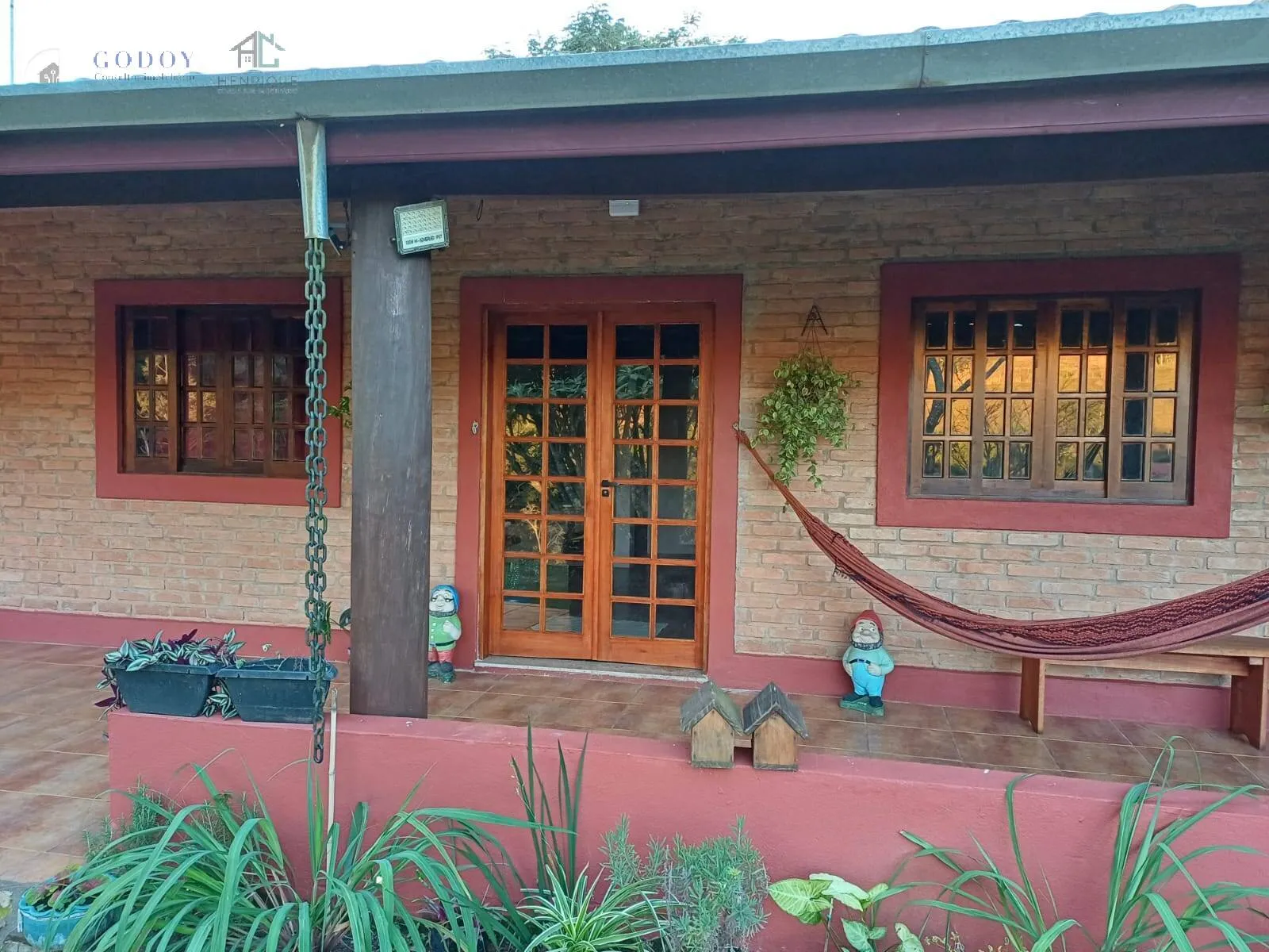 Imagem Chácara à venda 2 Quartos, 4 Vagas, 24000M², Pouso Frio, Pindamonhangaba - SP