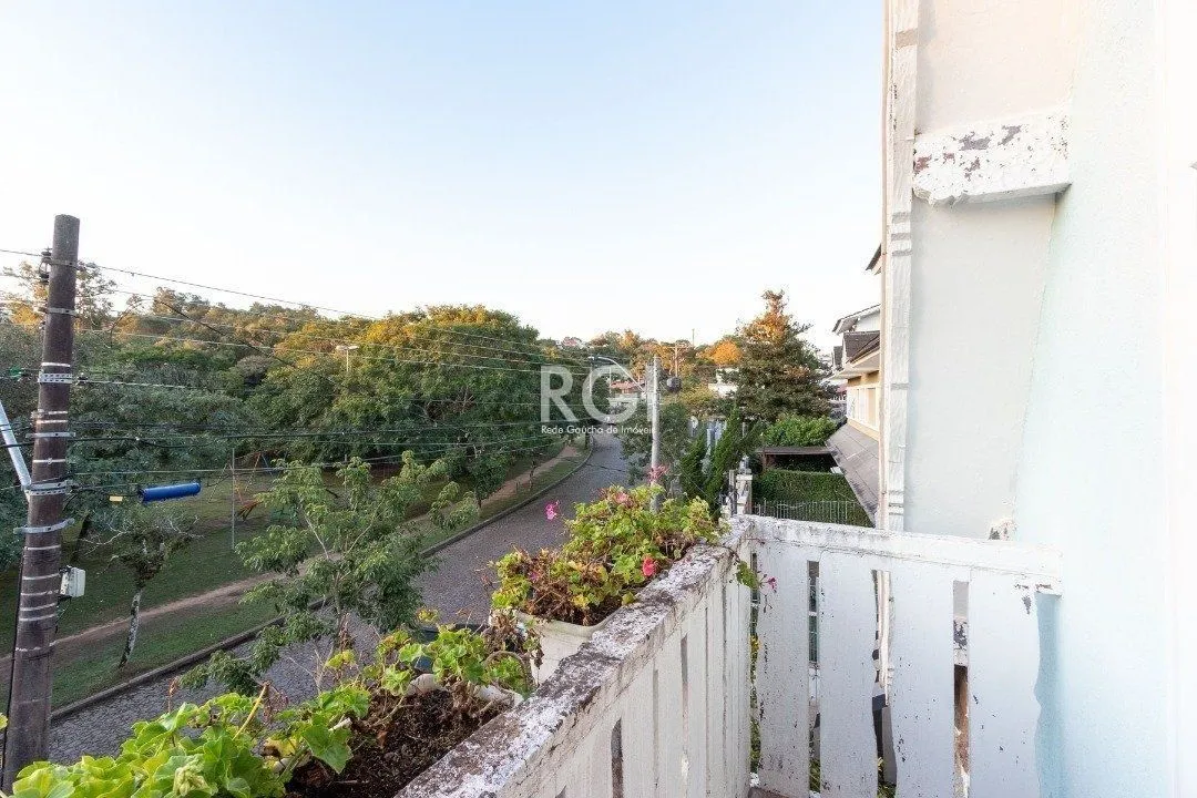 Imagem Casa para Venda - 200m², 3 dormitórios, sendo 1 suites, 2 vagas - Vila Assunção