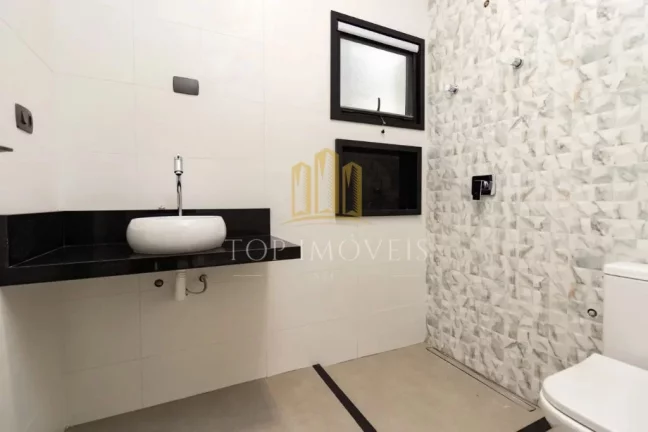 Imagem Magnifica casa Nova três dormitórios suite master espaço gourmet em condominio fechado