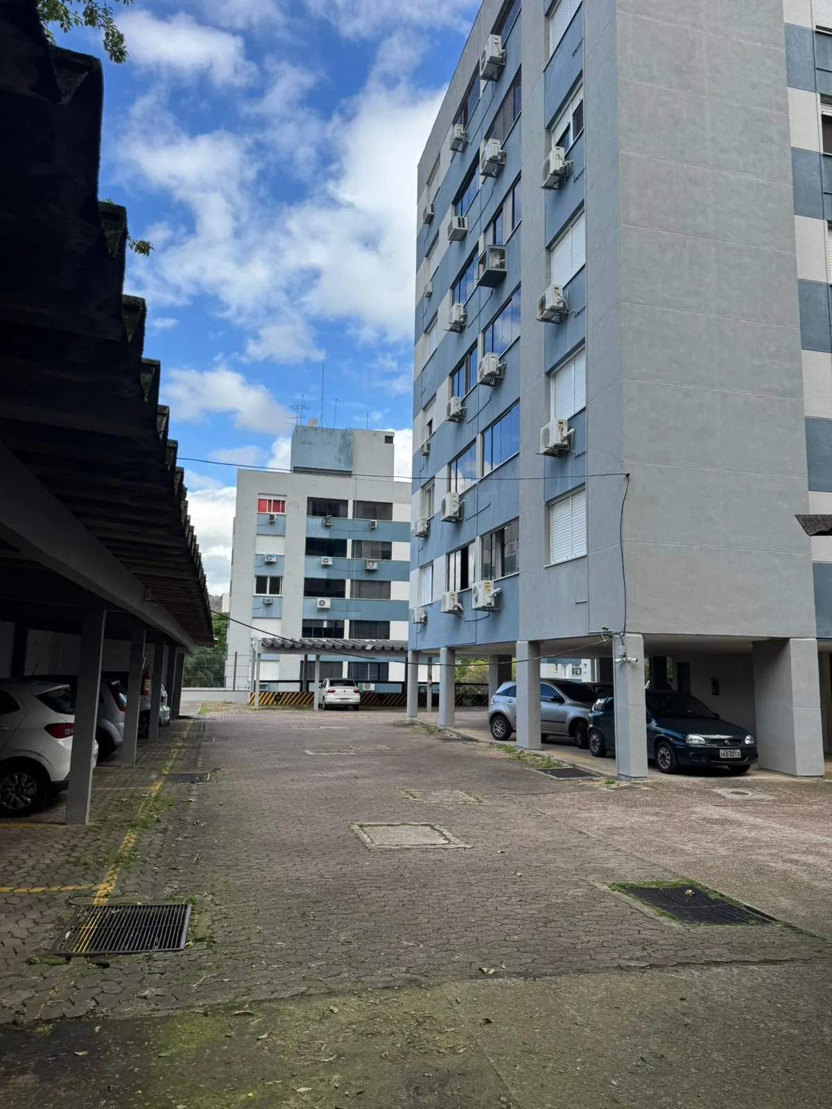Apartamento com 2 dormitórios e 1 vaga de garagem !