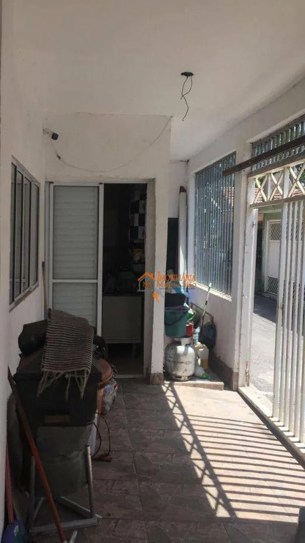 Imagem Casa com 2 dormitórios à venda por R$ 260.000,00 - Conjunto Residencial Haroldo Veloso - Guarulhos/SP
