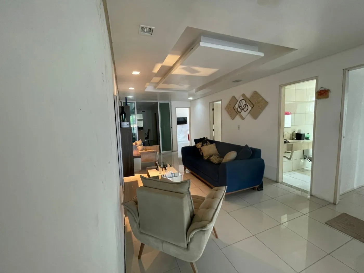 Imagem Casa para Venda em Fortaleza, Parque Dois Irmãos, 6 dormitórios, 3 suítes, 2 banheiros, 2 vagas