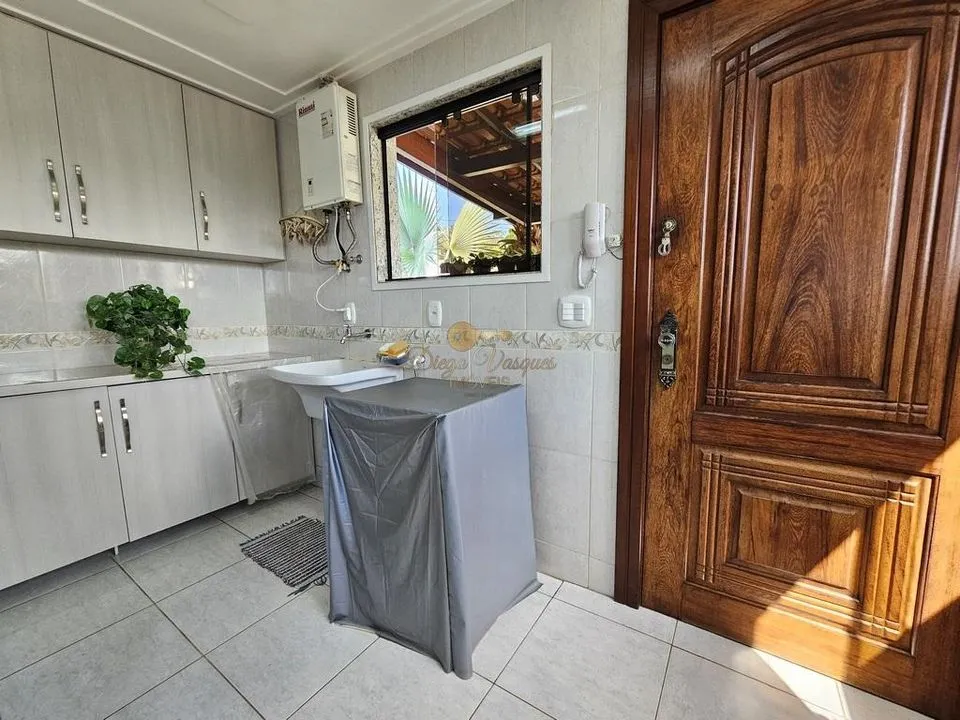 Imagem Casa em Condomínio para Venda em Teresópolis / RJ no bairro Várzea