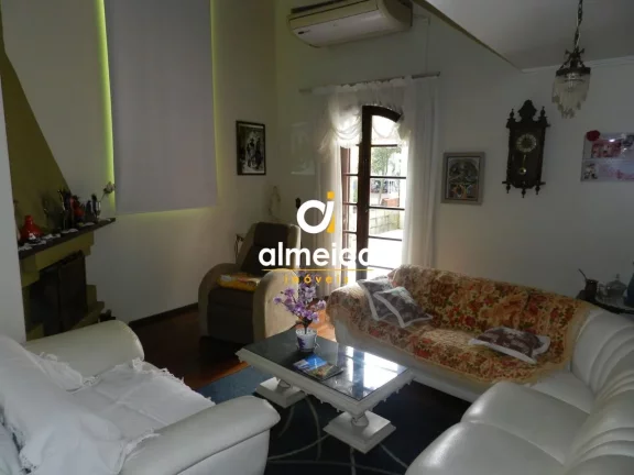 Imagem Casa 3 dormitórios à venda Camobi Santa Maria/RS
