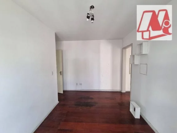 Imagem Na Vicente da Fontoura, 01dormitório,sacada e vaga.