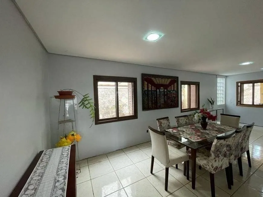 Imagem Casa de 4 dormitórios, bairro Ipanema