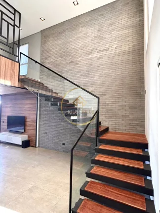 Imagem Casa Sobrado, 3 Dormitórios (1 suíte), Condomínio Rudá, Sjc.