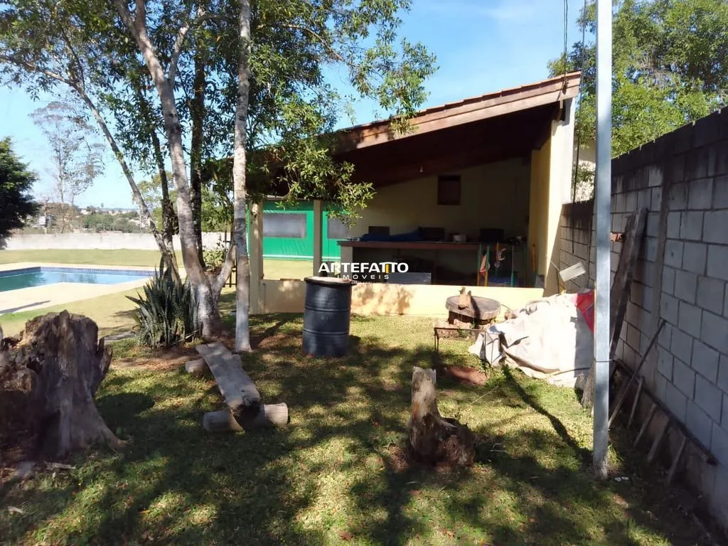 Imagem Sitio com Piscina - Todo Murado