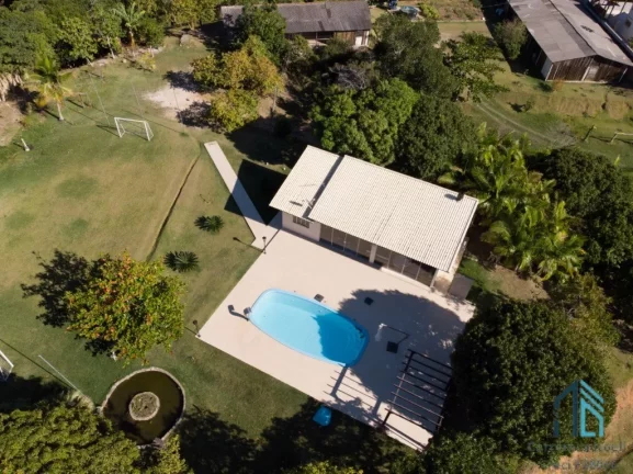 Imagem Sítio Lindo, com uma bela cachoeira, com cabanas e casa, em Governador Celso Ramos - SC