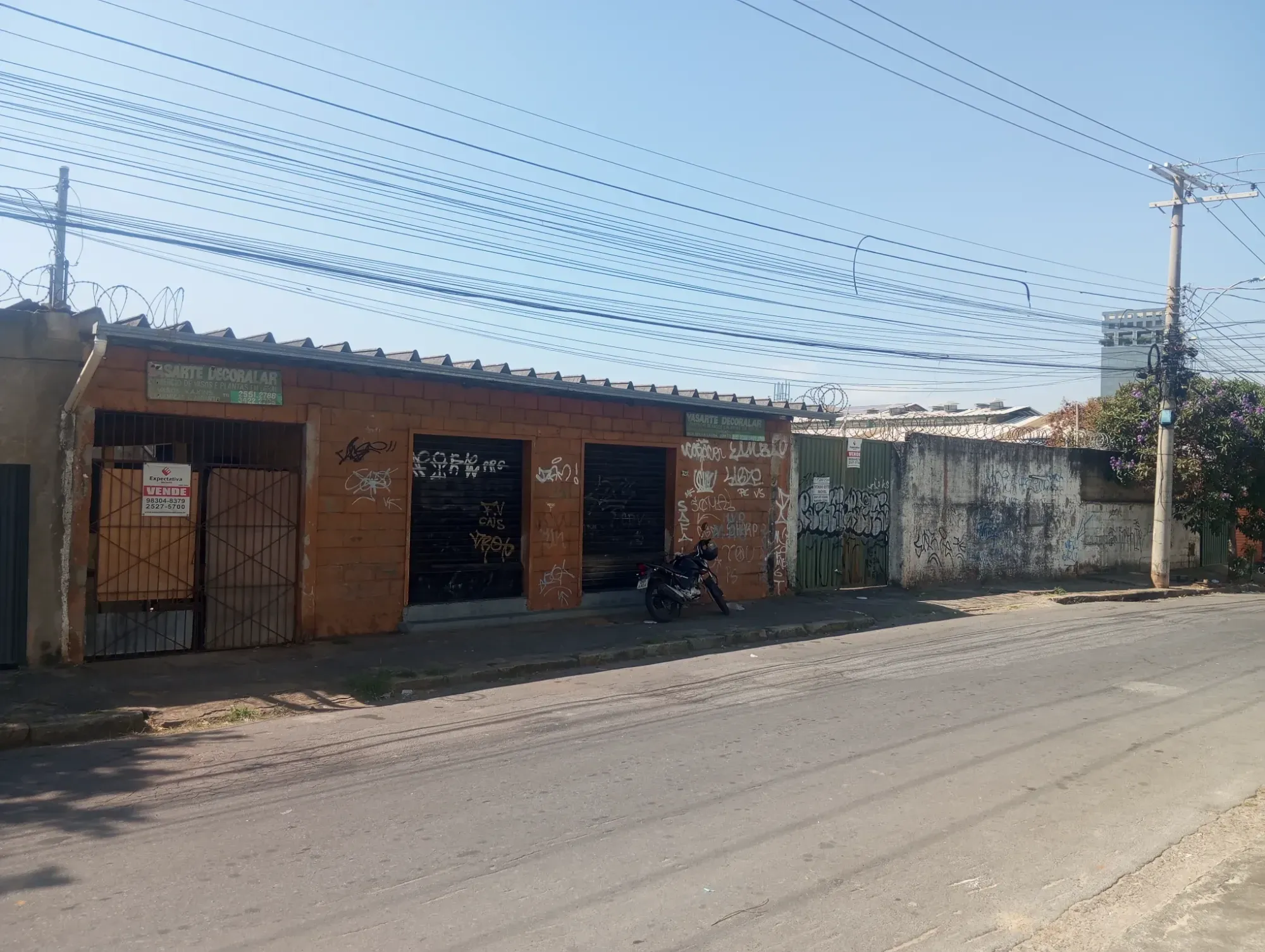 Foto do imóvel: Terreno à Venda, 1.280 m² em Cachoeirinha - Belo Horizonte em Rua Rocha Lagoa, nº 320. Nova Cachoeirinha, Belo Horizonte - MG