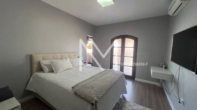 Imagem Casa Sobrado à Venda 4 Quartos - 150m² - Bairro Jardim Santa Inês - SJC