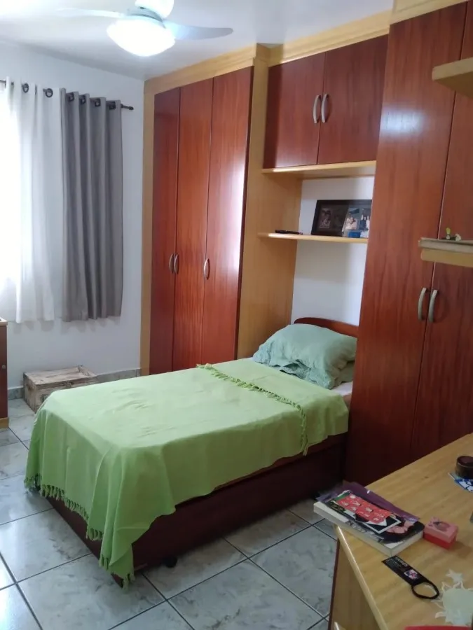 Imagem Casa para Venda em São Paulo, Jardim Regina, 3 dormitórios, 1 banheiro, 3 vagas