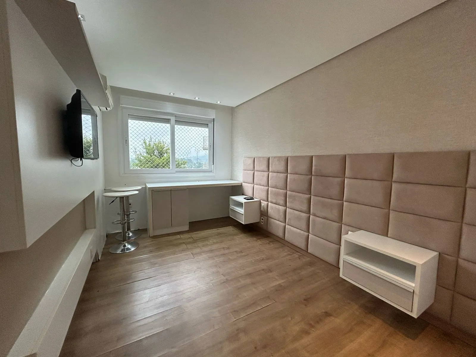 Imagem Lindo apartamento semi mobiliado, infra completa e a apenas 4 min do Iguatemi