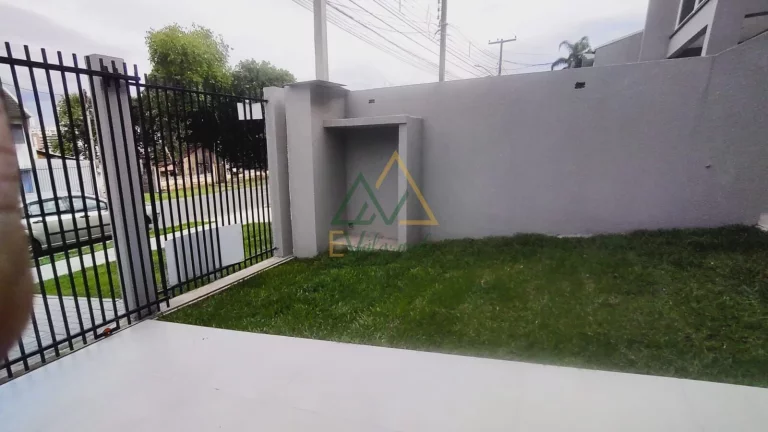 Imagem Sobrado à venda no bairro Boa Vista - Curitiba/PR