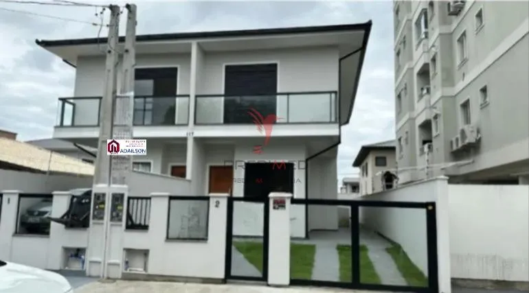 Foto do imóvel Lindo Sobrados com 3 Quartos e 2 banheiros à Venda, 107 m² por R$ 549.880.00 em Rua Doroteu Pereira de Matos - Nova Palhoça, Palhoça - SC
