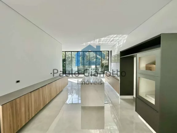 Imagem Casa ZERO KM com 5 suítes, piscina, jacuzzi e gourmet!