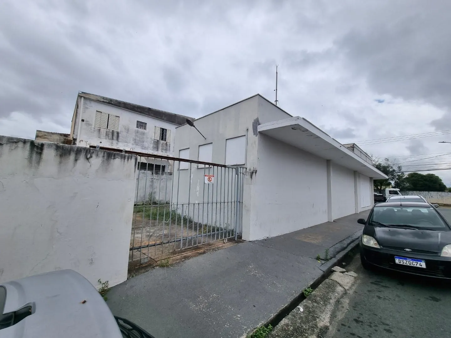 Imagem Excelente Oportunidade: Ponto Comercial de Esquina em Moreira César com 300m² e Alta Visibilidade para Novos Negócios