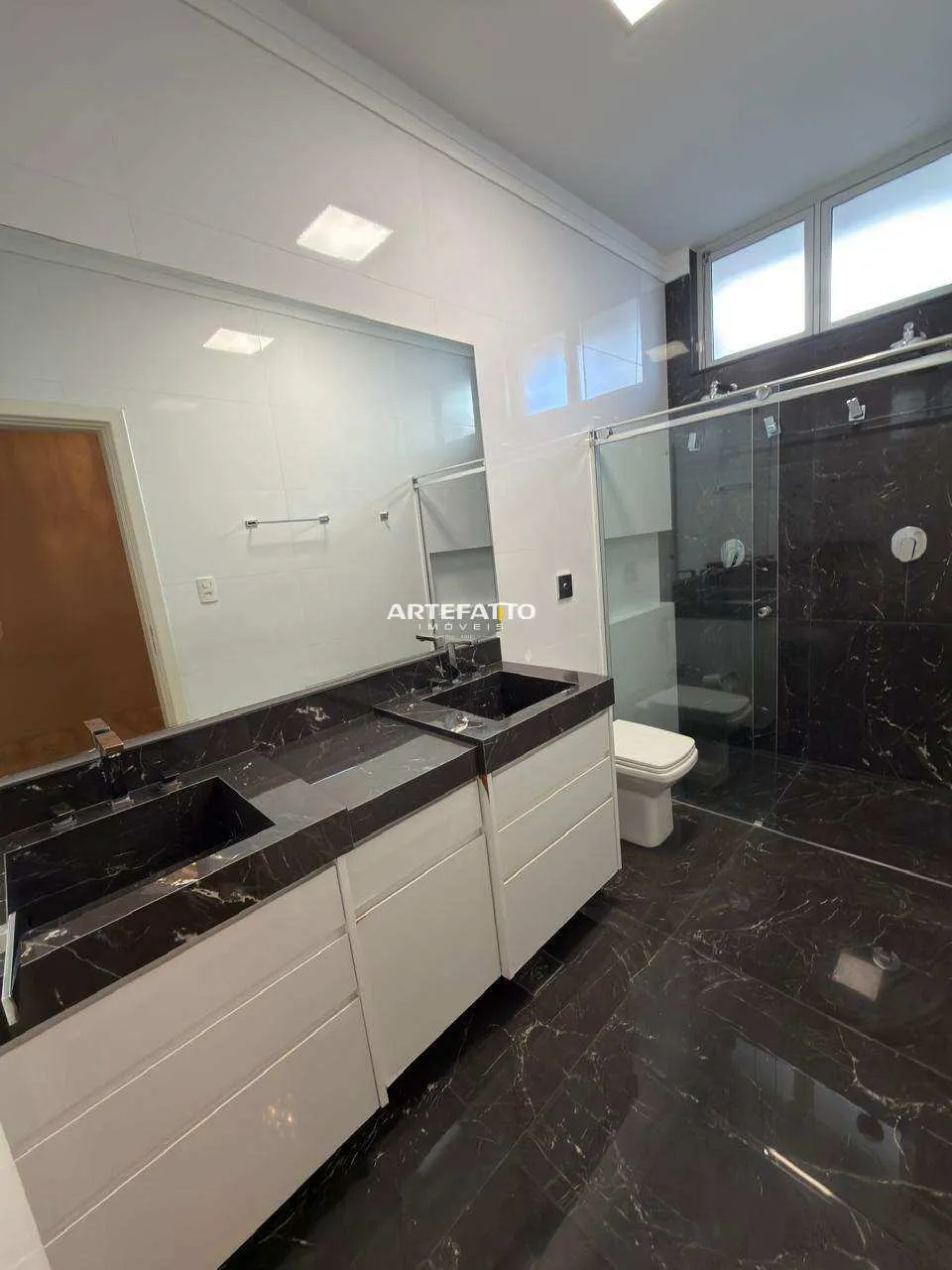 Imagem Casa à venda em Franca, São José, com 3 quartos, 189m2
