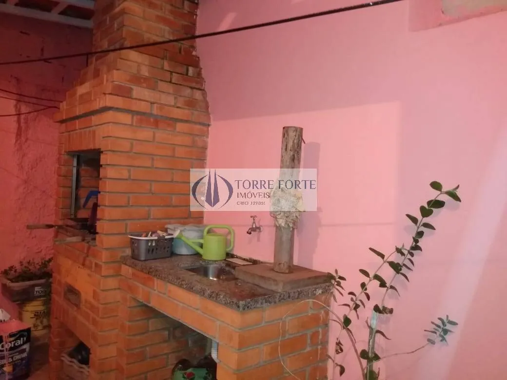 Imagem Casa Assobradada com 4 dormitórios, 1 suíte, 2 vagas de garagem, Demarchi
